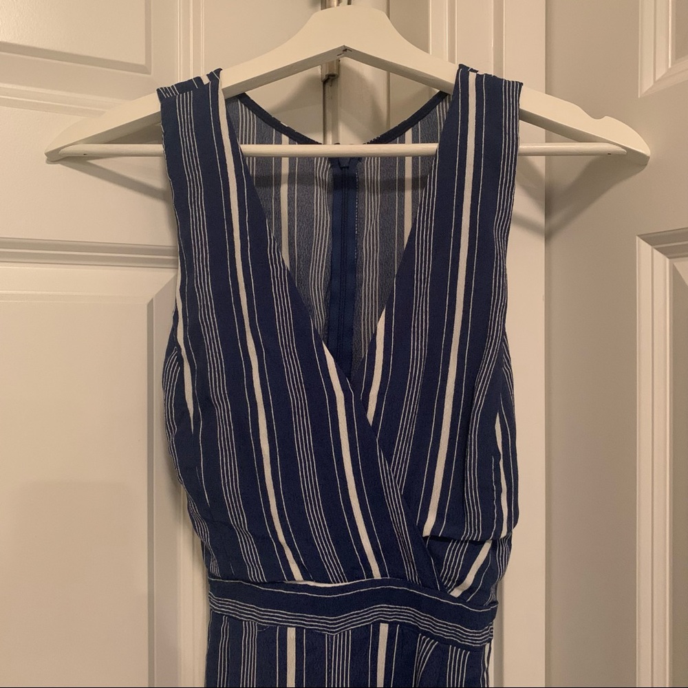 Lulus Jumpsuit Xsmall - Picture 4 of 6